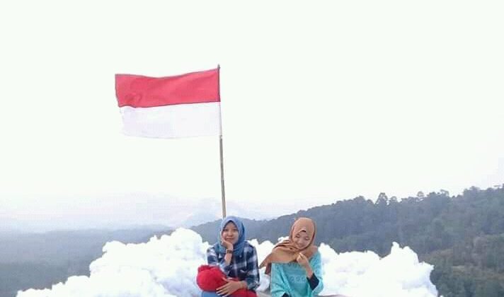Bukit Batu Semar Majalengka yang Menjadi Rekomendasi Liburan Anda