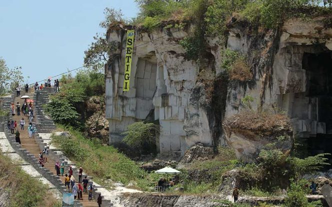 
					Desa Wisata Setigi Satu-Satunya Kolam Pemandian Khusus Perempuan Berhijab di Indonesia