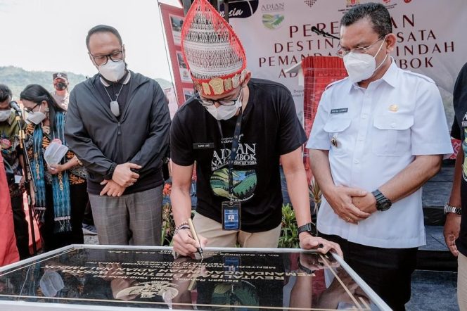 
					Menparekraf Resmikan Destinasi Wisata Adian Nalambok di Sumut, Sebagai Destinasi Wisata Super Prioritas