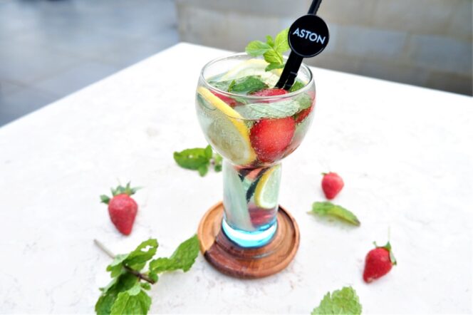 
					Aston Inn Pandanaran Menyajikan Menu Minuman Terbaru