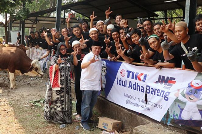 
					TIKI dan JNE Rayakan Idul Adha Bersama