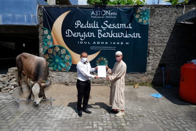 
					Aston Inn Pandanaran Peduli Sesama dengan Berkurban