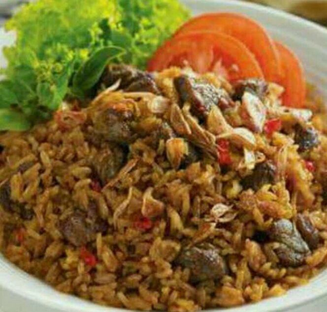 
					Dirumah Aja, Nasi Goreng Ibu Fatimah Melayani Pesan Antar