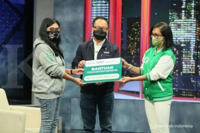 
					Grab Serahkan 1.000 Tabung Oksigen dan 1 Juta Dosis Vitamin