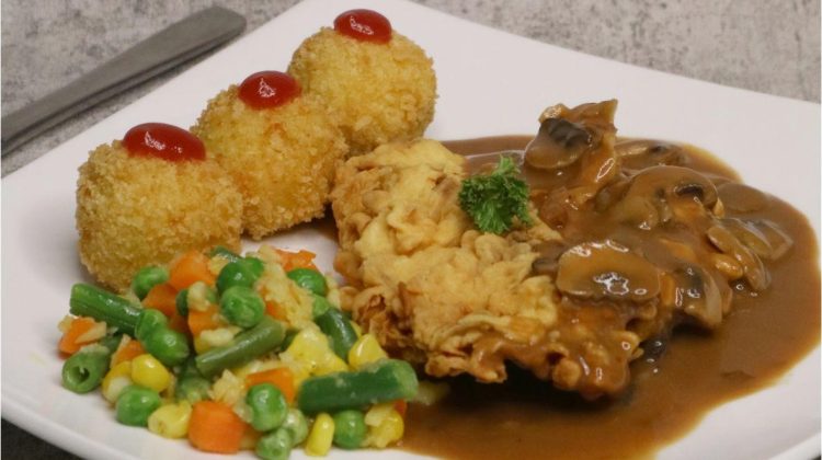 Yello Hotel Manggarai Jakarta Luncurkan Menu Terbaru