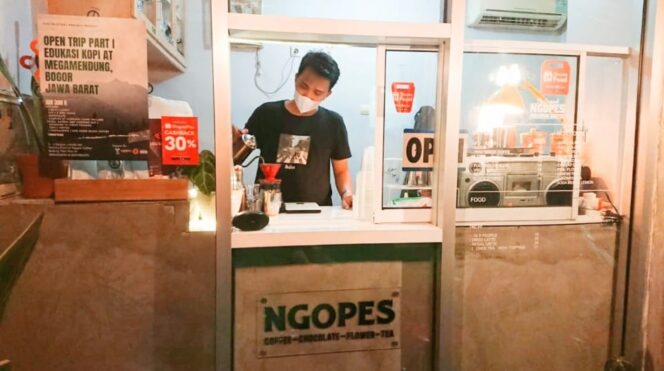 
					Ngopes Coffe Mampu Bersaing Ditengah Pandemi