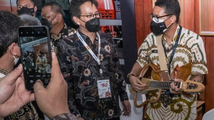 Menparekraf Ajak Pelaku Parekraf Ikut Manfaatkan Perkembangan Teknologi 5G