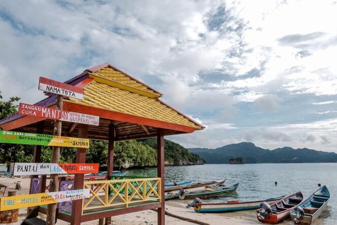 
					Menparekraf Kunjungi Kampung Wisata Namatota Papua Barat