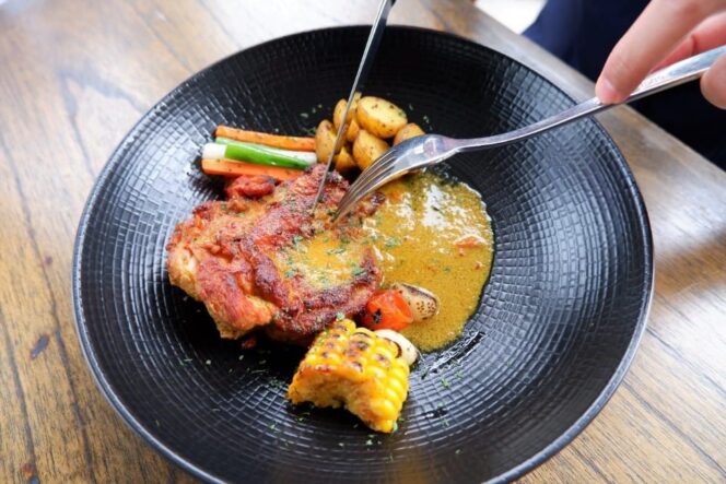 
					Perpaduan Kuliner Nusantara dan Barat