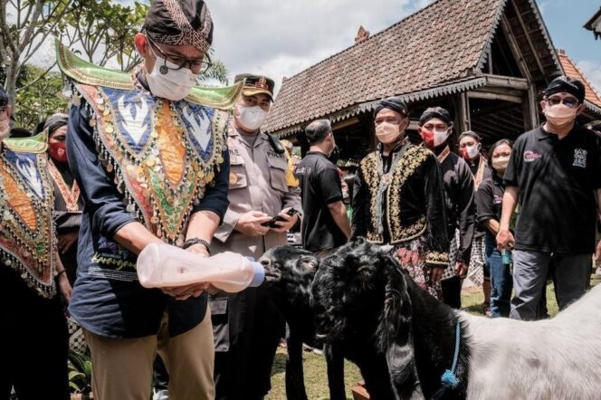 
					Menparekraf Jajal Atraksi Seru Saat Visitasi ke Desa Wisata Karanganyar Magelang