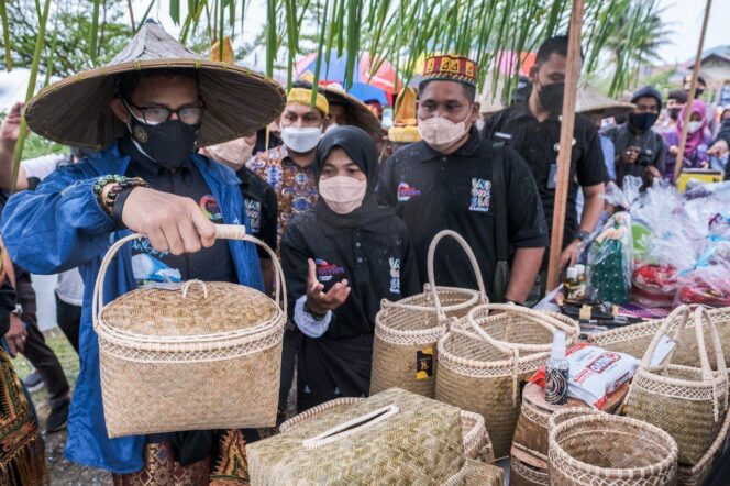 
					Menparekraf Dorong Pengembangan Wisata Edukasi Kebencanaan di Desa Wisata Nusa Aceh Besar