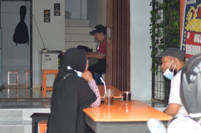 
					Cafe Sebagai Gaya Hidup Generasi Milenial