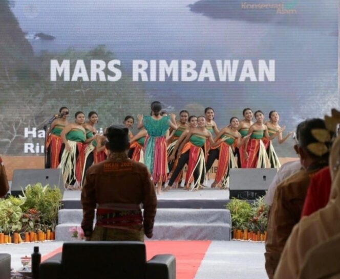 
					Pengembangan Wisata Alam Budaya di Provinsi NTT