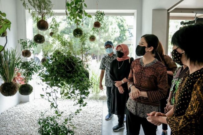 
					Wamenparekraf Tinjau Destinasi Wisata Wellness Rumah Atsiri di Tawangmangu