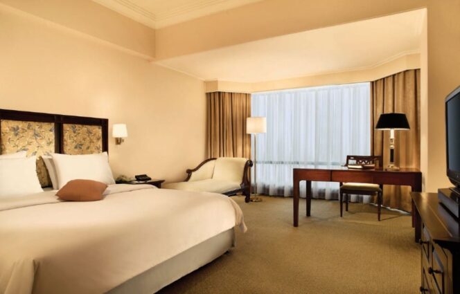 
					Festive Holiday di Lumire Hotel and Convention Center