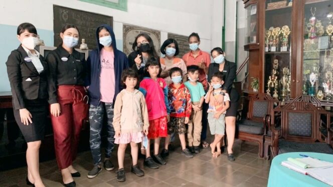 
					Harper MT Haryono Berbagi Kasih Kepada Anak Yatim Piatu dan Kegiatan Donor Darah