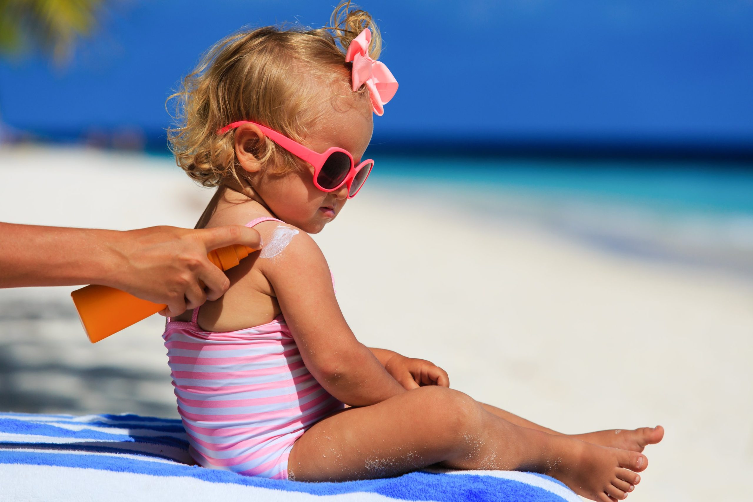Bagian Tubuh yang Sering Terlewat Saat Memakai Sunscreen