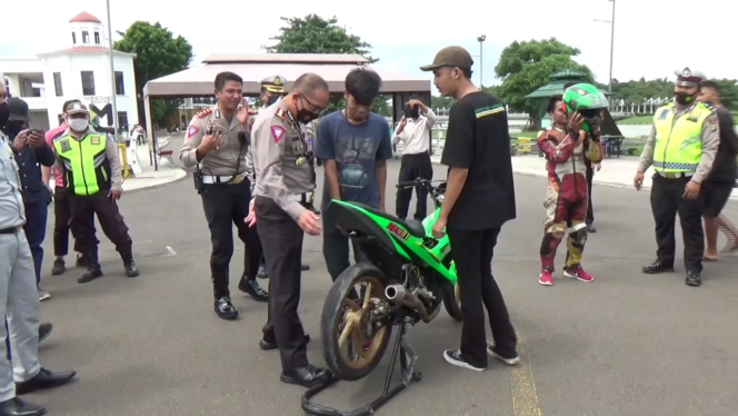 
					Dirlantas Polda Metro Jaya Meninjau Lokasi Street Race di Bekasi