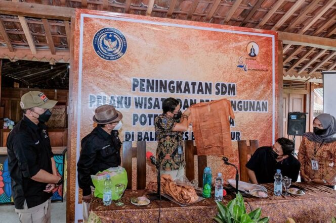 
					Sandiaga Uno Ajak Desa Wisata Maksimalkan Inovasi Produk Wisata