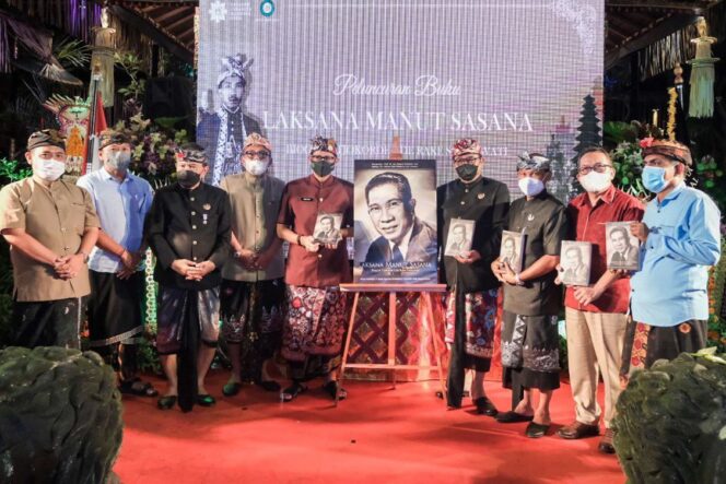 
					Sandiaga Uno Apresiasi Buku Biografi Tjokorde Gde Rake Soekawati