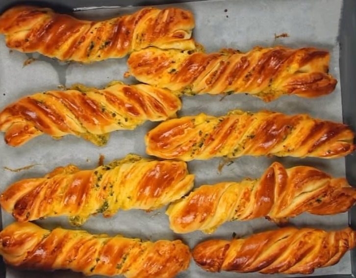 Cheese Twisted Bread