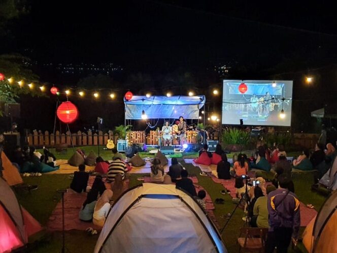 
					Banaran Intimate Concert Berkonsep Back to Nature