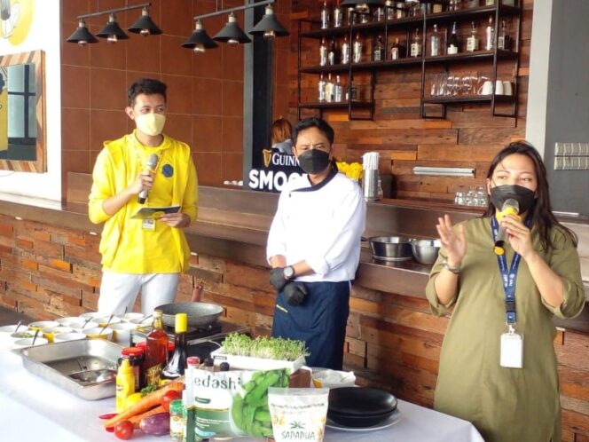 
					Yello Hotel Kolaborasi dengan Sapapua Sagu dan Edashi Edamame, Hadirkan Kreasi Menu Kekinian dari Produk Asli Indonesia