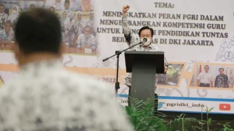 Meningkatkan Peran PGRI dalam Mengembangkan Kompetensi Guru