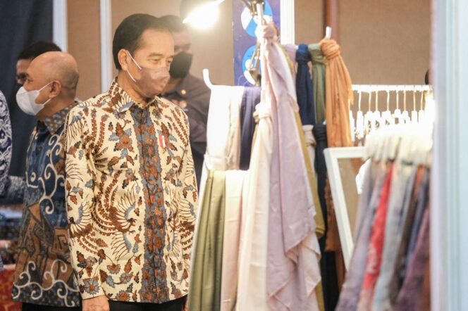 
					Sandiaga Uno Dampingi Presiden Jokowi Buka Pameran Kerajinan Inacraft 2022 