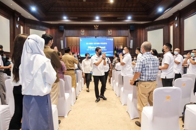
					Poltekpar Bali Jadi Solusi Serap Tenaga Kerja Industri Pariwisata