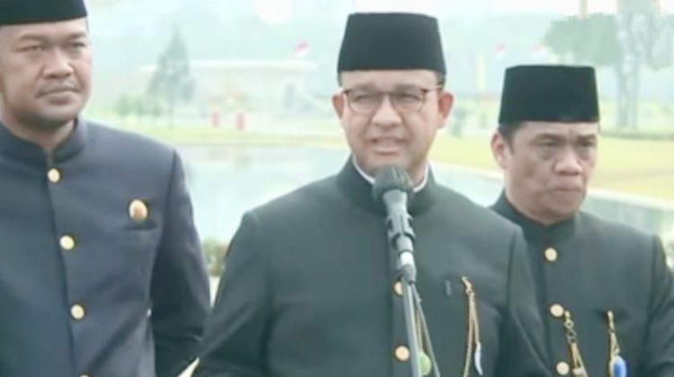 Anies Baswedan Pimpin Upacara HUT Jakarta ke-495