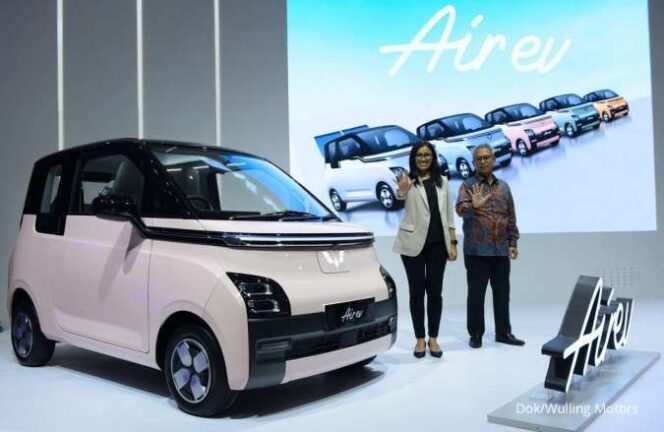 
					Wuling Tampilkan Air ev di Periklindo Electric Vehicle Show 2022