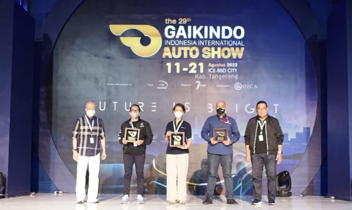 ALVA Raih Penghargaan Favorit Kategori Daily Bike di GIIAS Exhibitor Night 2022