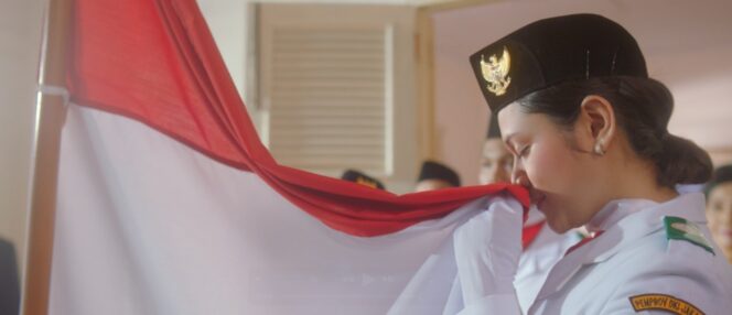 
					Dirgahayu Indonesia Ke-77, Kibarkan Sang Saka Merah Putih Bersama Downy untuk #HarumkanIndonesia!