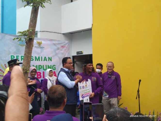 
					Anies Baswedan Resmikan Kampung Gembira Gembrong