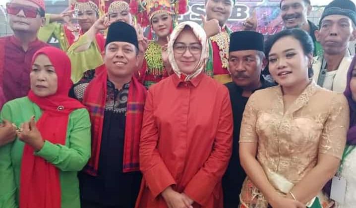 Airin Rachmi Hadiri HUT FANCI Penggiat Seni Budaya Betawi