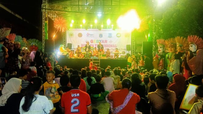 
					Kemeriahan Pentas Gebyar Budaya Tradisional Kayu Putih Jakarta Timur