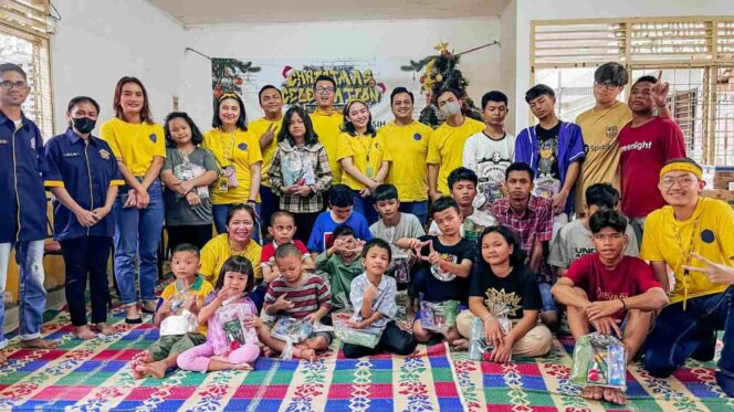 
					Semarak Natal dan Tahun Baru, YELLO Hotel Manggarai Gelar Kegiatan Sosial Bersama Panti Asuhan Griya Asih