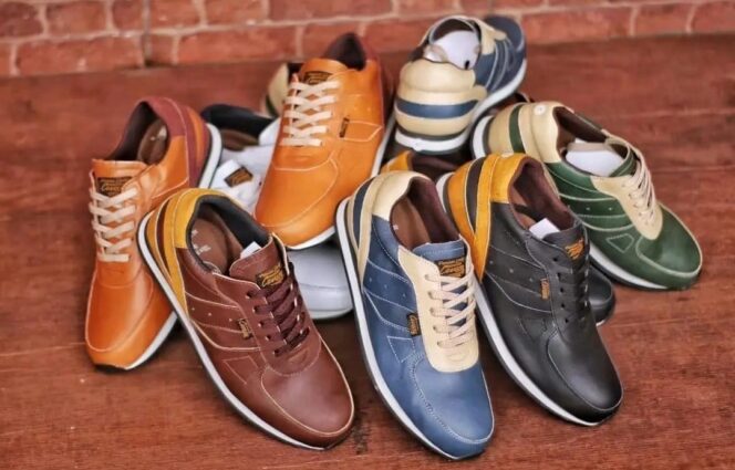 
					Kemenperin Berikan Program Penguatan Industri IKM Alas Kaki Hadapi Resesi Global