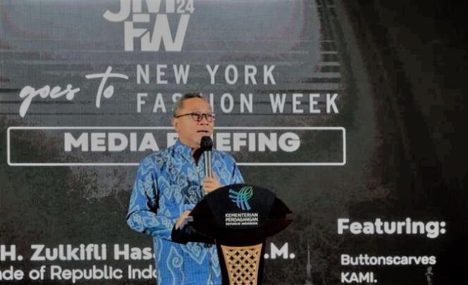 
					Jakarta Muslim Fashion Week Menuju New York Fashion Week