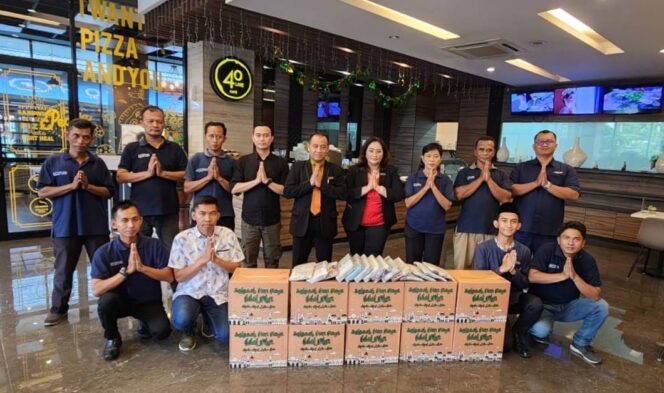 
					Aston Inn Pandanaran Berikan Hantaran Buka Puasa