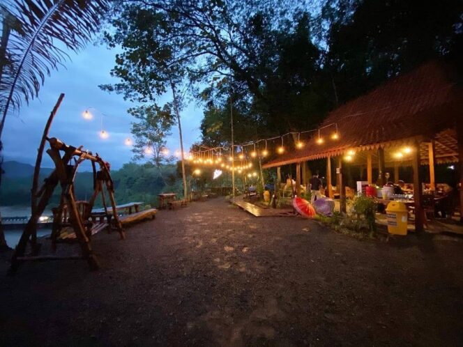
					RM Restoe Boemi Kreo Sleman: Menikmati Hidangan Kuliner Khas Jawa di Sleman