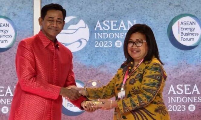 
					Unit Usaha BUMI, KPC Raih Penghargaan Large Coal Mining ASEAN Energy Awards 2023