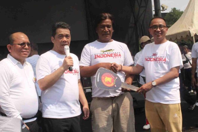 
					Rayakan HUT ke 15, Satria Gerindra Gelar Jalan Sehat