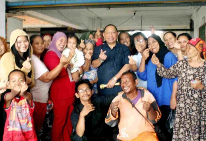 
					Bacaleg Partai Perindo YOI Tahapary, Silaturahmi dengan Warga Rumah Susun Marunda