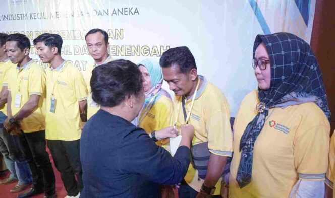 
					Kemenperin Bersama Komisi VII DPR RI Gelar Bimtek WUB IKM