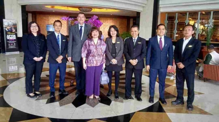 Ketua Apindo Shinta Kamdani Berkunjung ke Menara Peninsula Hotel