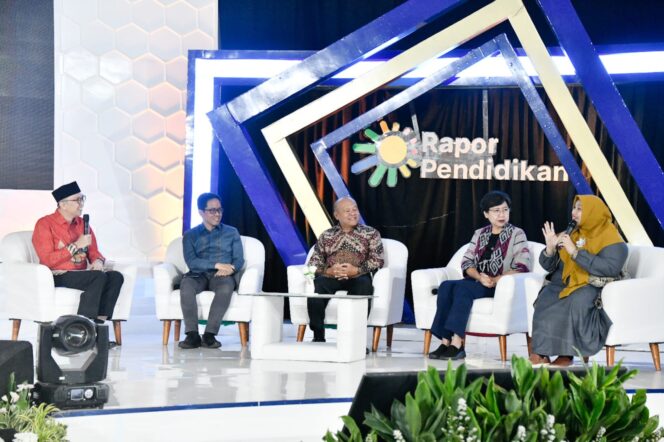 
					Rapor Pendidikan Dorong Perbaikan Pendidikan Indonesia