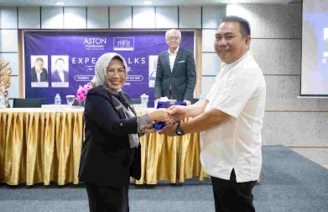 
					Aston Pontianak dan Neo Gajahmada Gelar Seminar Bersama 130 Pelajar SMKN 5 Pontianak