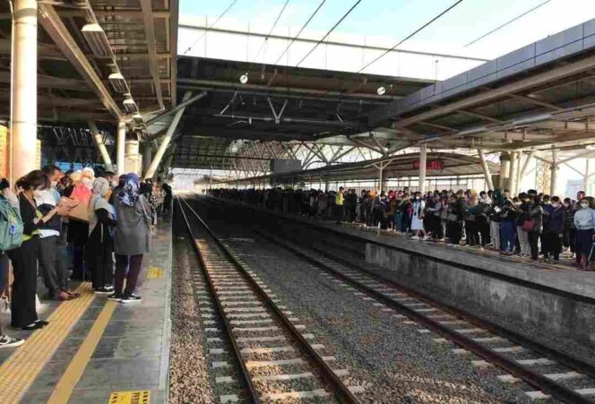 
					FOTO: Stasiun Tanah Abang Jakarta Pusat